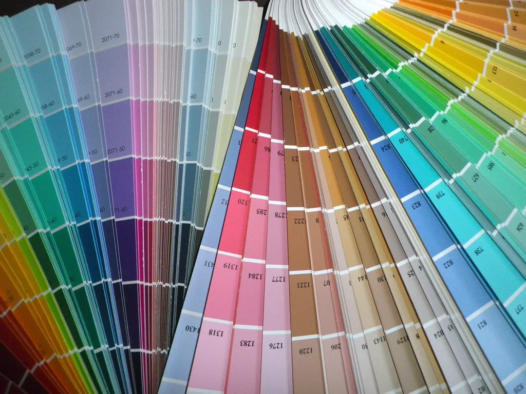 Color palette sheet — foto de apoio no topo do artigo